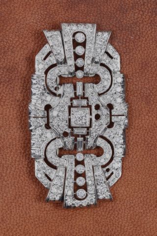 Broche plaque