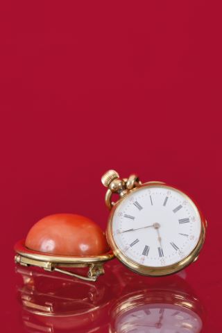 Montre châtelaine