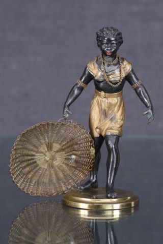 Nubienne au plateau