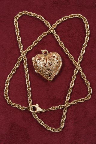 Chaîne + pendentif cœur ajouré