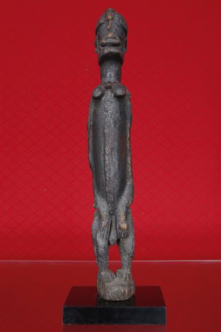 Dogon, Mali Grande statue