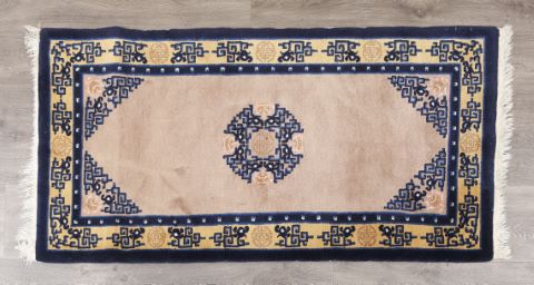 3 petits tapis
