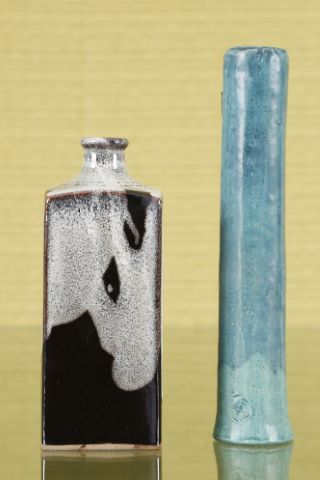 2 vases
