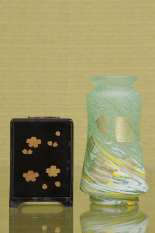 1 vase + 1 boîte à bijoux