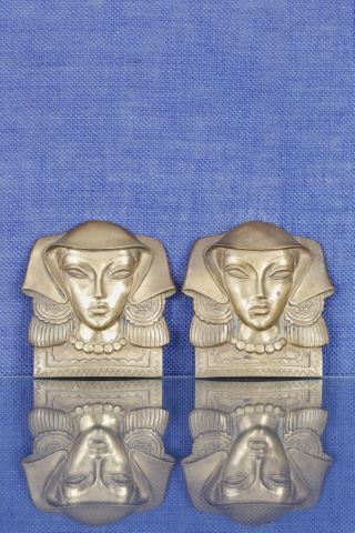 Paire de plaques d’ornement de meuble