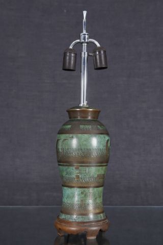 Pied de lampe