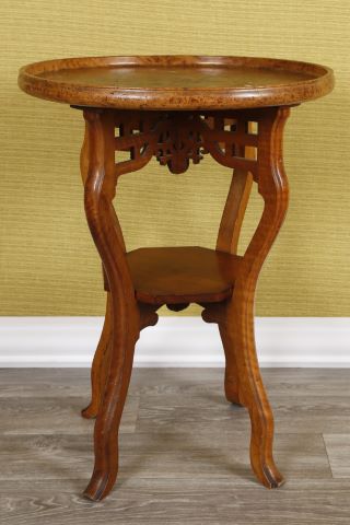 Table d’appoint