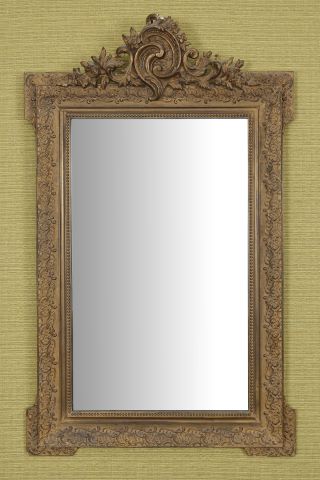 Miroir rectangulaire à fronton ajouré