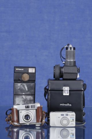 Ensemble de 4 appareils photographiques