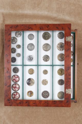 Important ensemble de boutons de collection [+ de 50]