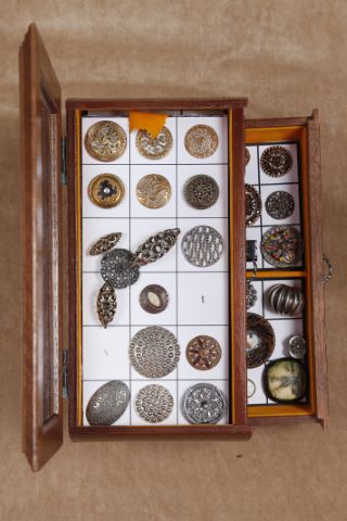Important ensemble de boutons de collection [+ de 40]