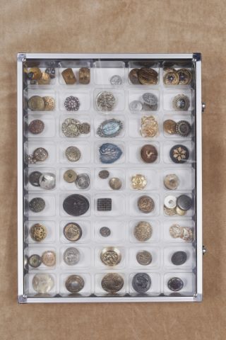 Important ensemble de boutons de collection [+ de 50]