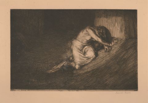 Femme éplorée à demi-nue