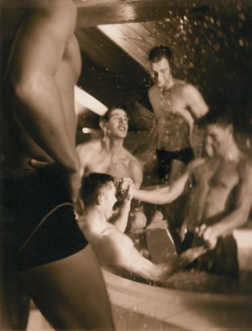 Photographies de mode et de charme masculine de campagnes de…