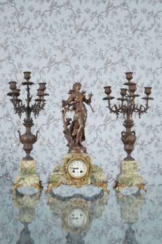 Garniture de cheminée