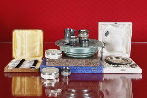 Ensemble de couverts et pièces