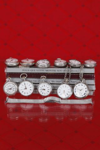 11 montres de col