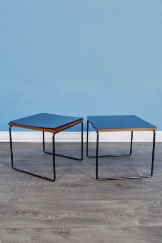 Paire de tables d’appoint dites volantes