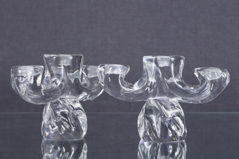 Paire de chandeliers à 3 bras de lumières