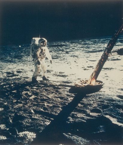 Buzz Aldrin au pied du module lunaire, Apollo 11