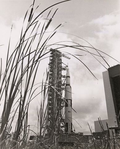 NASA La Fusée emportant Neil Armstrong, Buzz...