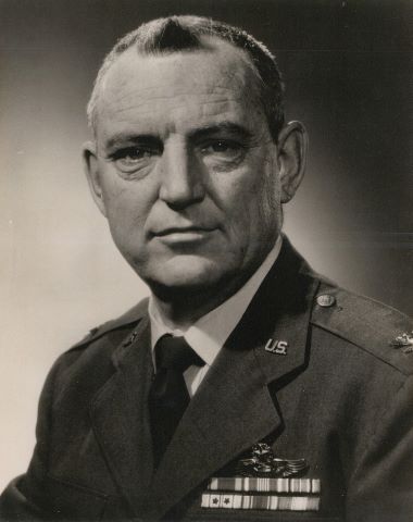 US Air Force Deux portraits officiels (dont celui...