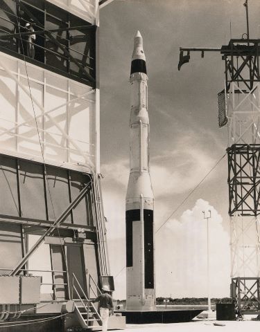 NASA Vues de fusées sur leur pas de tir...