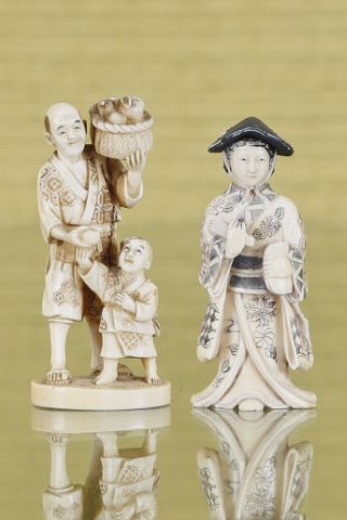 2 okimonos en ivoire sculpté