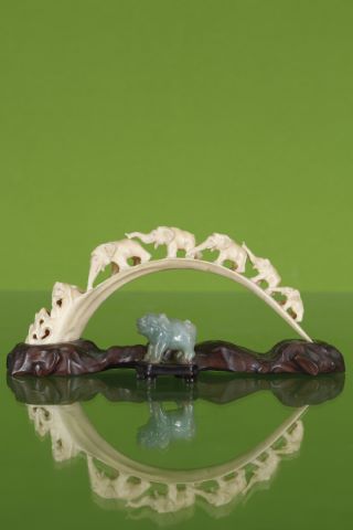 2 sculptures