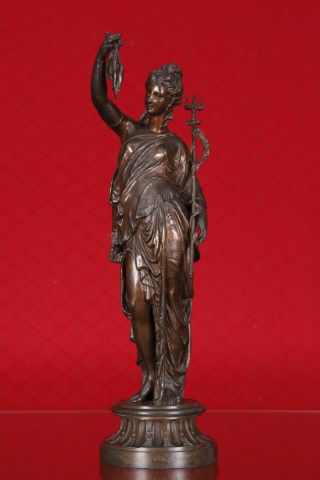 Allégorie de la pêche sous les traits d’une femme drapée…