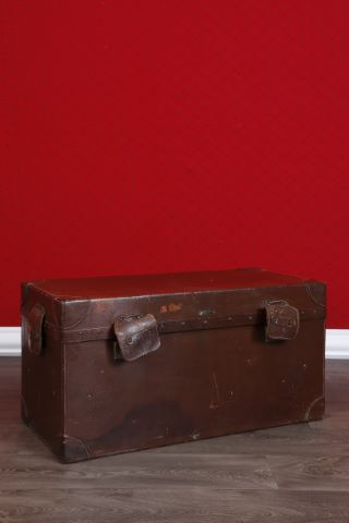 Malle de voyage ancienne