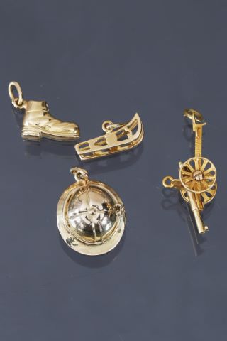 4 pendentifs