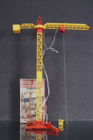 Maxi Grue téléguidée