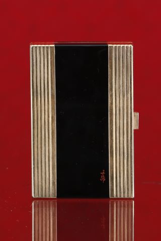 Étui à cigarettes