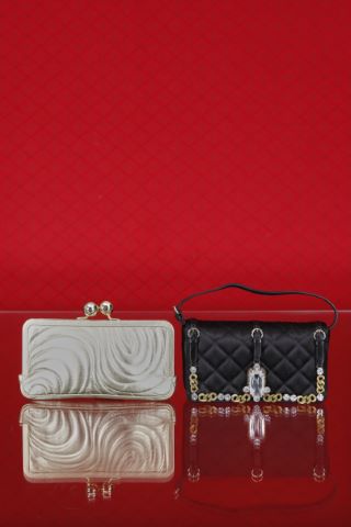 2 pochettes