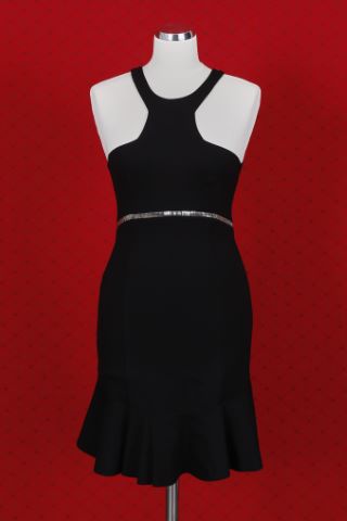4 robes noires