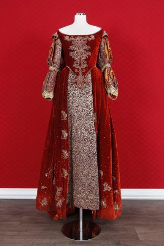 D’Artagnan - Catherine Deneuve Costume, robe...