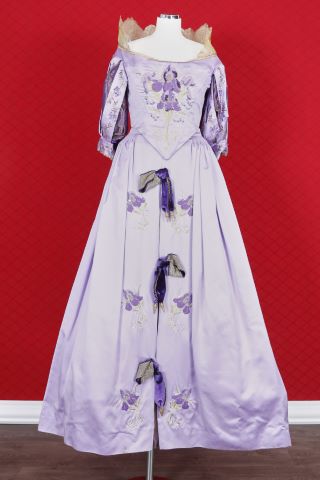 D’Artagnan - Catherine Deneuve Costume, robe...