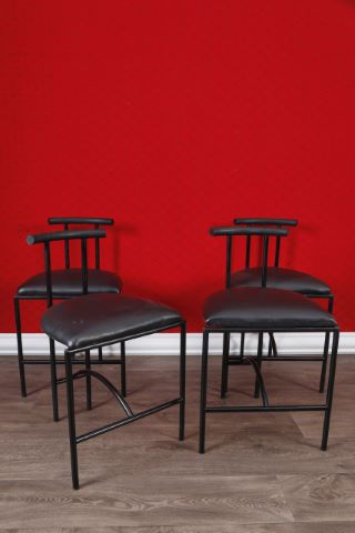 Suite de 4 chaises, modèle Tokyo