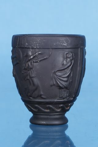 Vase ovoïde sur piédouche