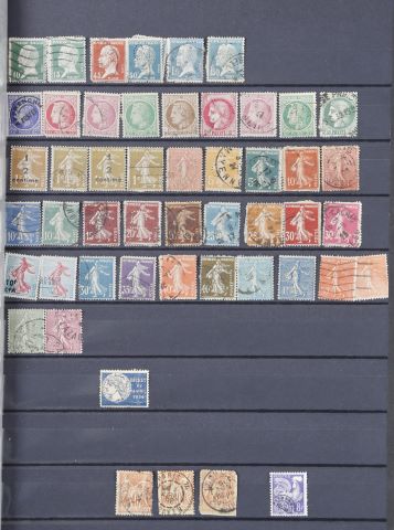 Collection de timbres anciens et modernes