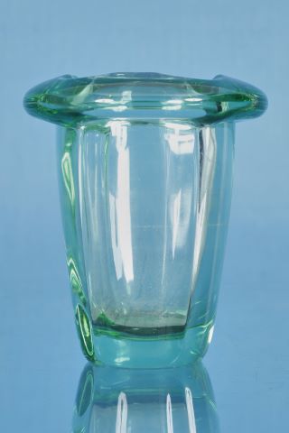 Vase cornet polylobé