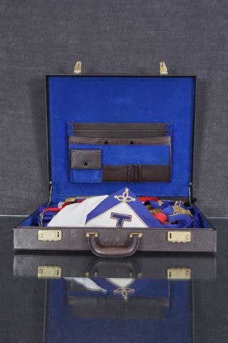 Ensemble de décors de la G.L.N.F. (Grande Loge Nationale Française)