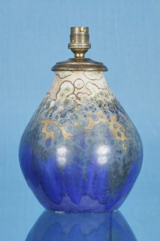 Pied de lampe ovoïde