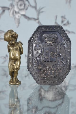 Plaque de garde-chasse octogonale des propriétés de Madame la Comtesse…