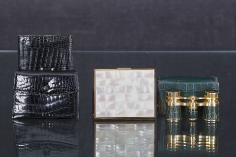 Ensemble d’objets de vitrine et de toilette