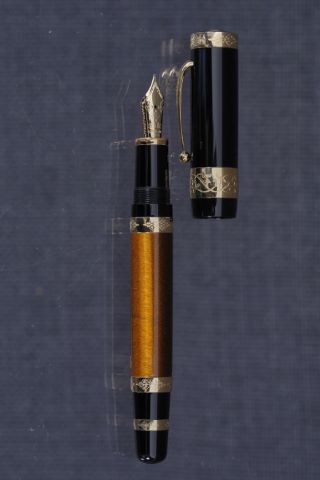 Montblanc François I, stylo plume série limitée...