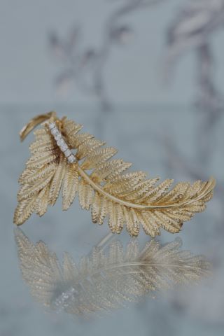 Broche feuille