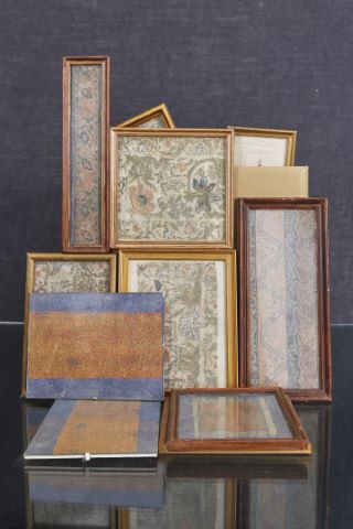 Ensemble de fragments de textiles anciens