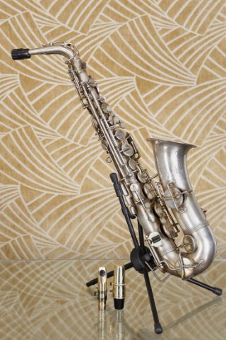 Elkhart Band Instrument Company (Indiana,...